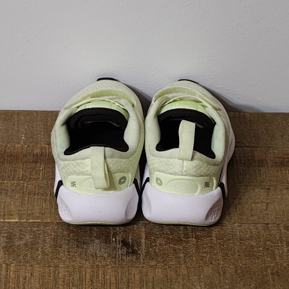 Nike Infinity Flow PS 'Barely Volt' Toddler Size 8C - Picture 5 of 7